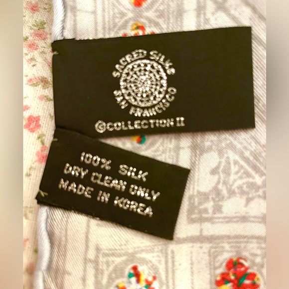 Sacred Silks Creation Rose Window Scarf, 100% Silk, Brand New, Original box - Picture 3 of 6